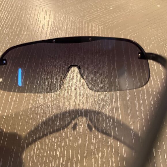 ILLESTEVA hopper black gradient shield‎ sunglasses cat.2